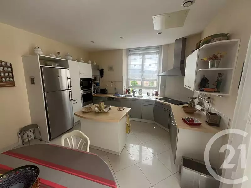 Appartement, 240 m²
