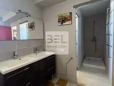 Maison, 198 m²