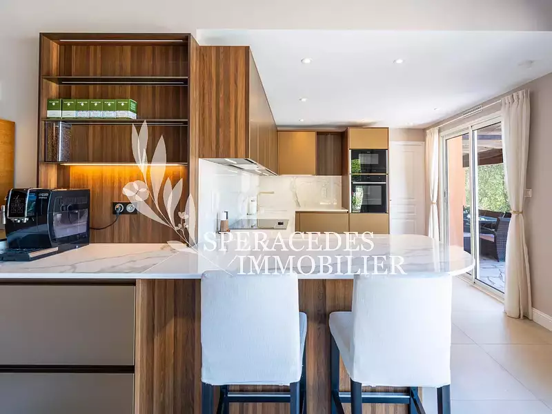 Maison, 180 m²