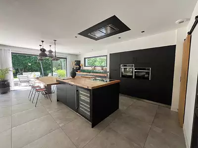 Maison, 169 m²