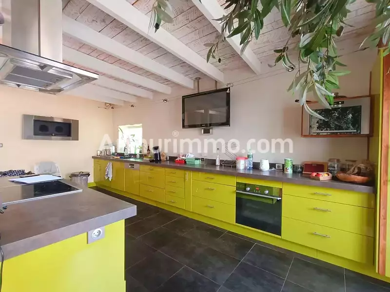Maison, 208 m²