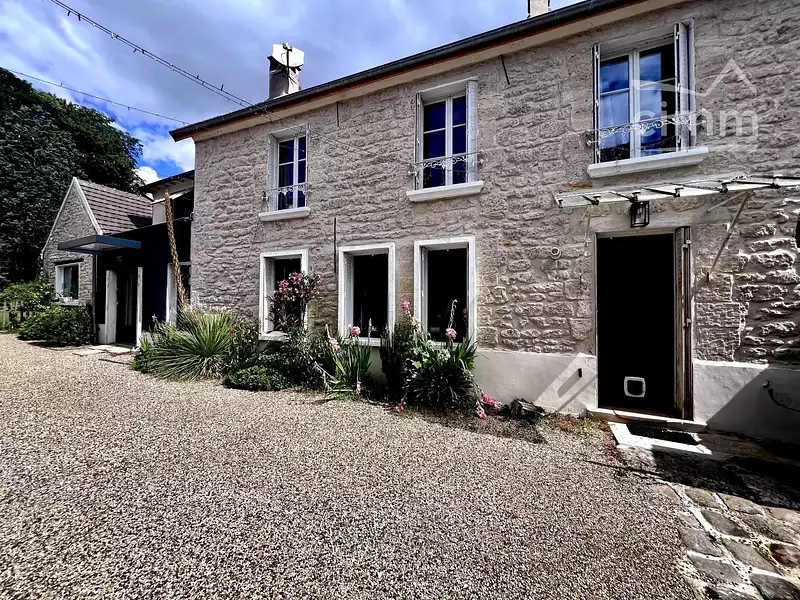 Maison, 160 m²