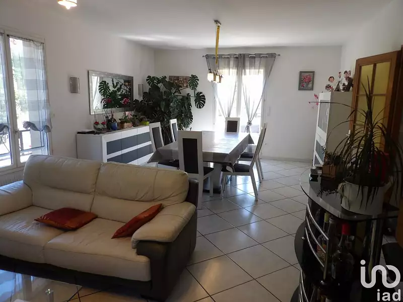 Maison, 166 m²