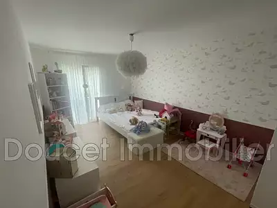Maison, 168 m²