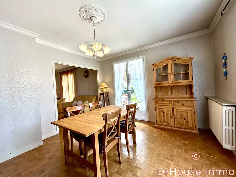 Maison, 174 m²