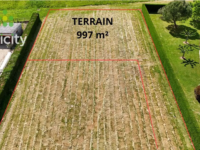 Terrain, 997 m²