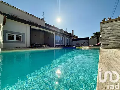 Maison, 240 m²