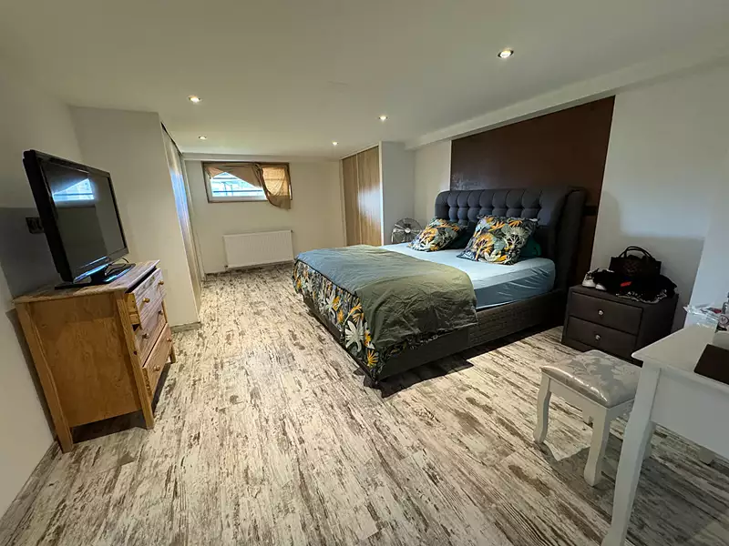 Maison, 170 m²