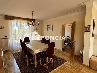 Maison, 199 m²