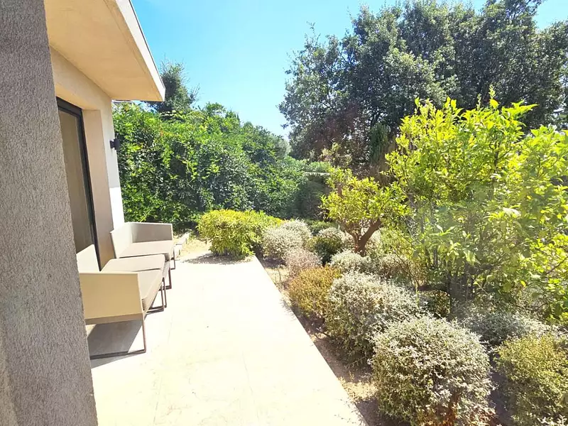 Maison, 608 m²