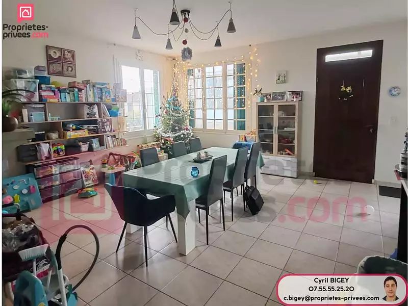 Maison, 210 m²