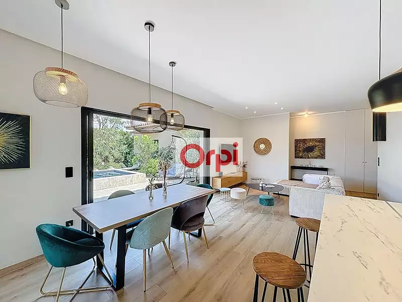 Maison, 105 m²