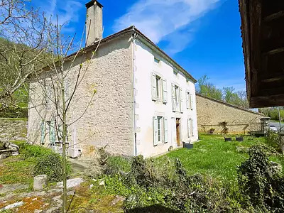 Maison, 240 m²