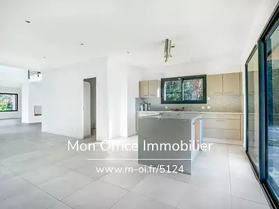Maison, 190 m²