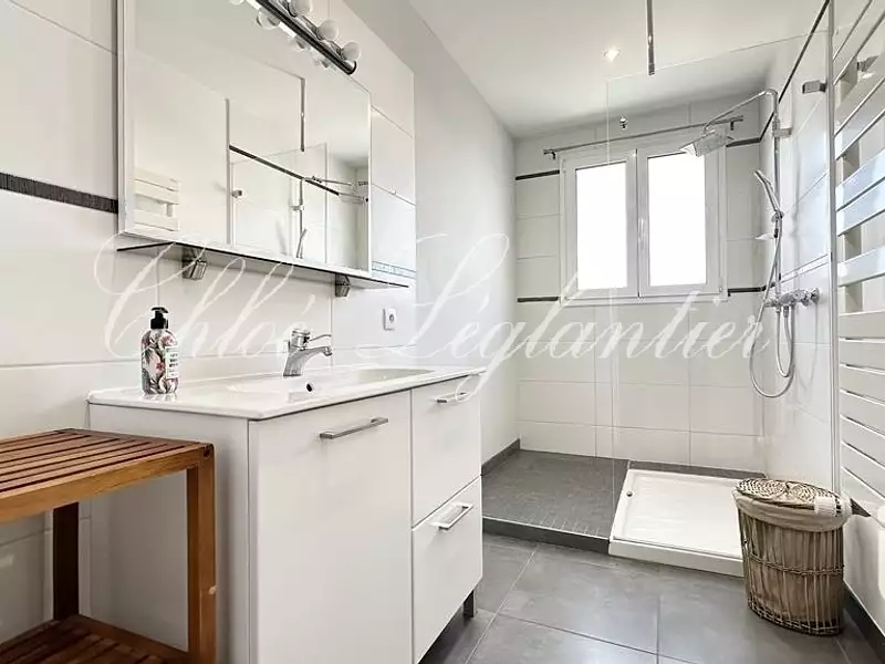 Maison, 200 m²