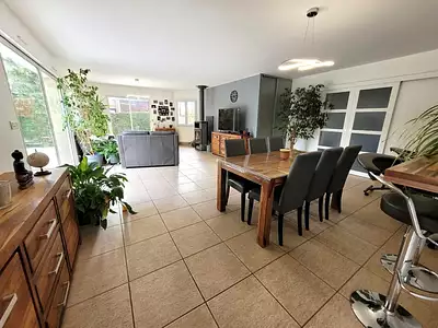 Maison, 201 m²