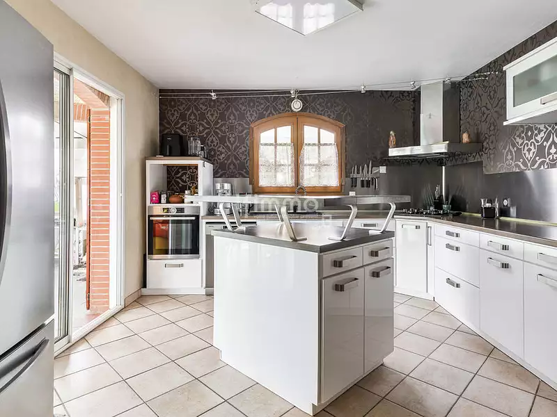 Maison, 200 m²