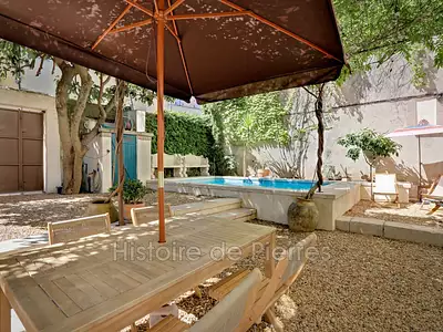 Maison, 400 m²