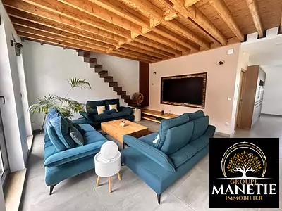 Maison, 300,08 m²