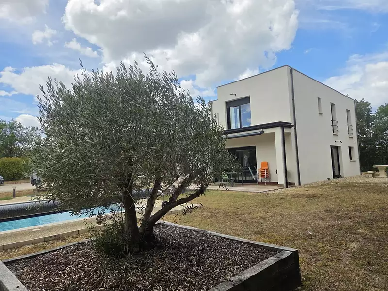 Maison, 220 m²