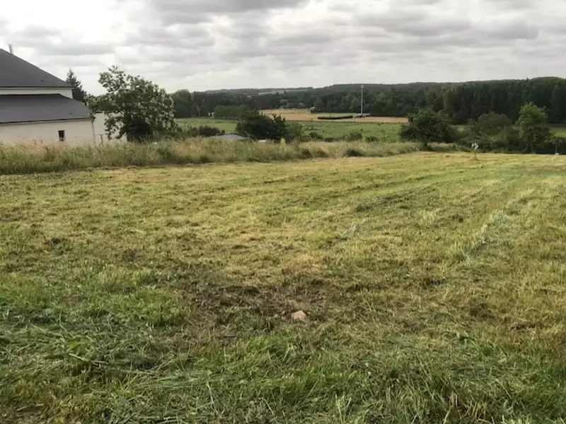Terrain, 1 606 m²