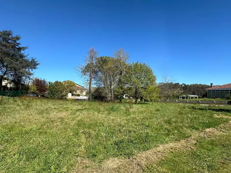 Terrain, 928 m²
