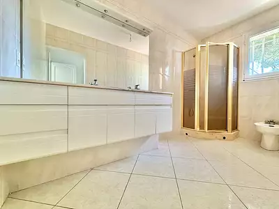 Maison, 180 m²