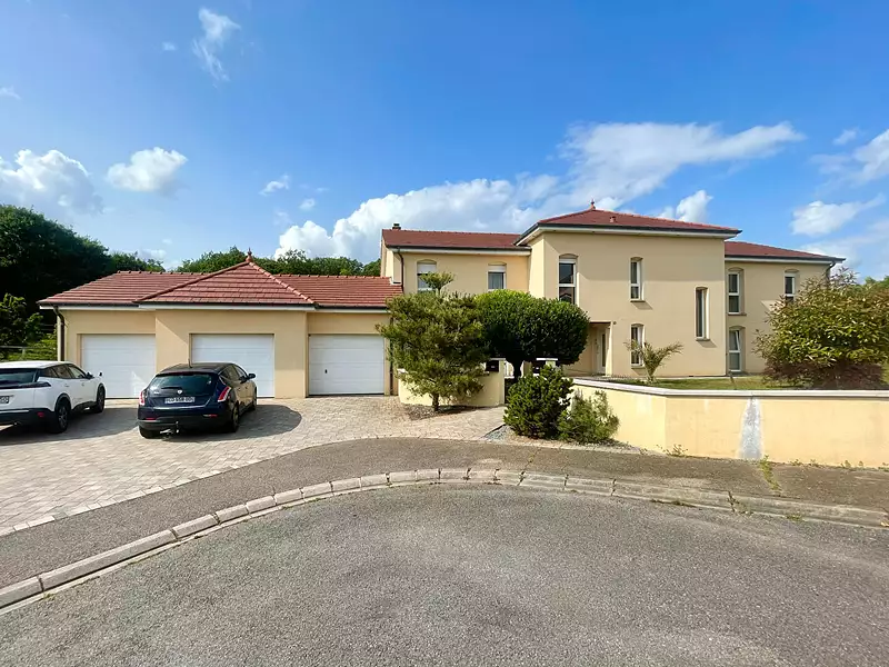 Maison, 344 m²