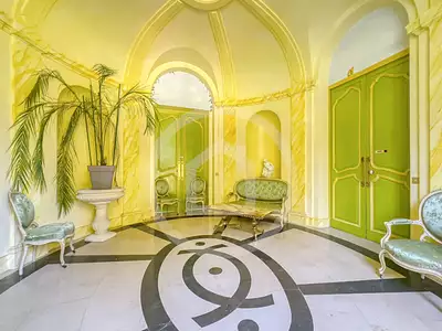 Maison, 806 m²