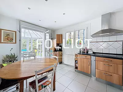Maison, 180 m²