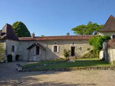 Maison, 270 m²