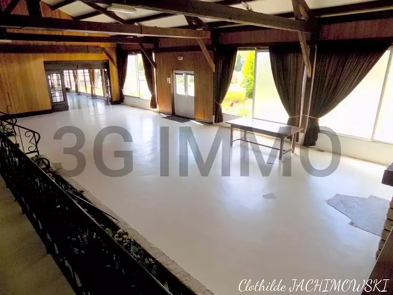 Maison, 551 m²