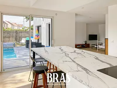 Maison, 160 m²