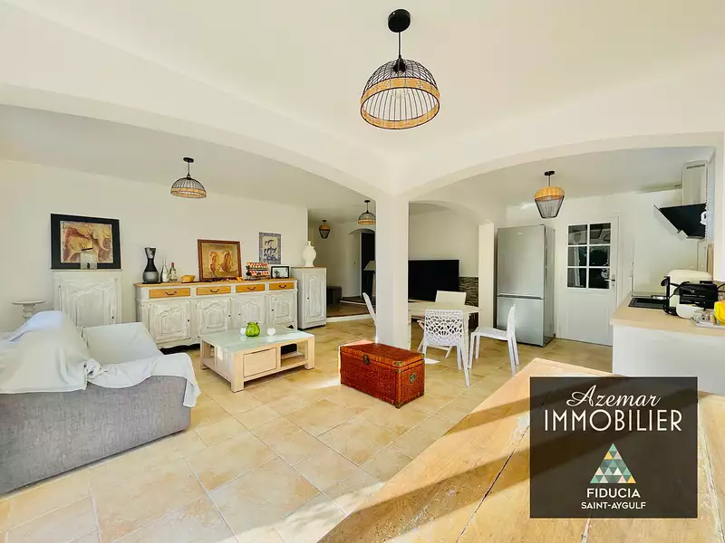 Maison, 310 m²