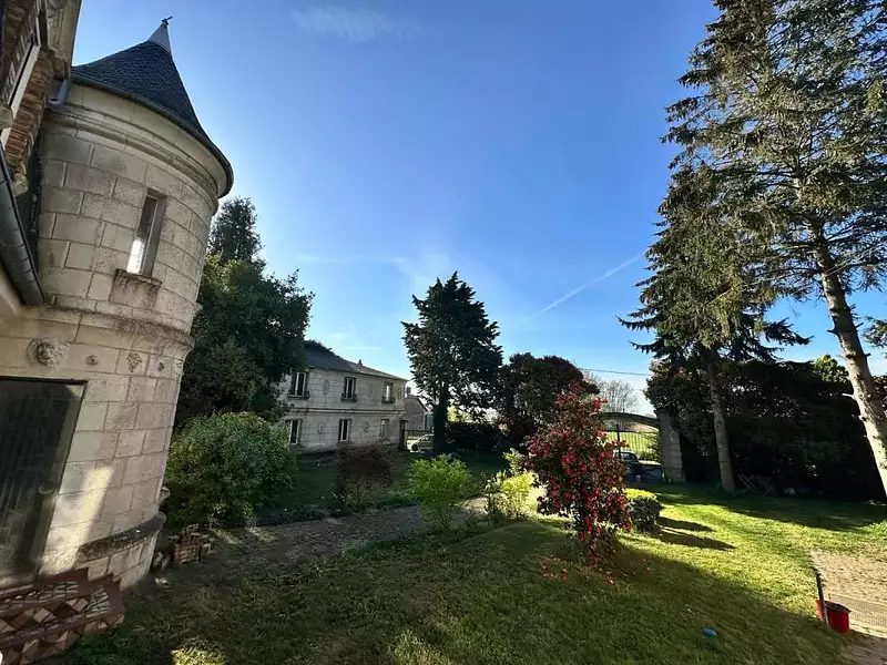 Maison, 733 m²