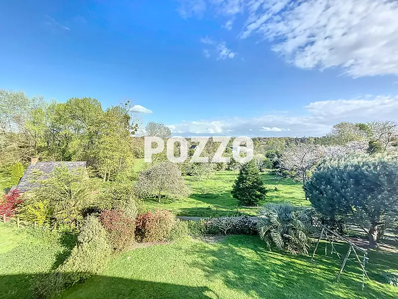Maison, 240 m²