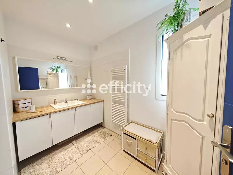 Maison, 121 m²