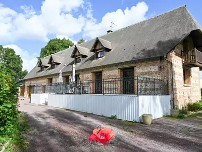Maison, 307,87 m²
