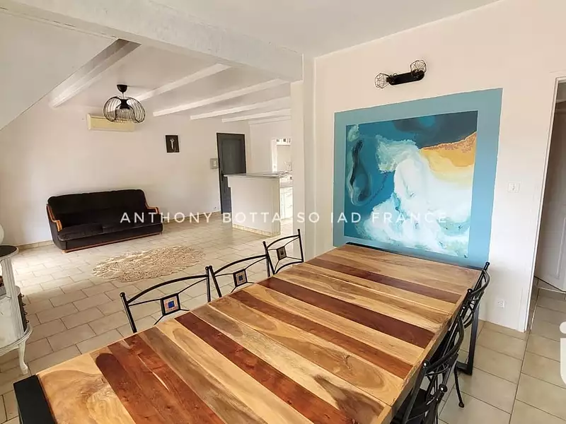 Maison, 240 m²