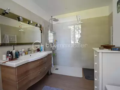 Maison, 303 m²