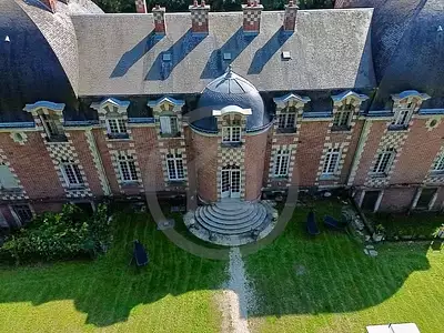 Maison, 806 m²