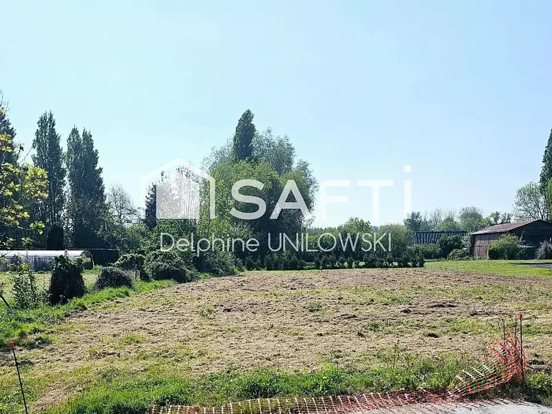 Terrain, 1 069 m²