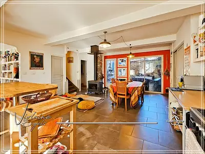 Maison, 197 m²