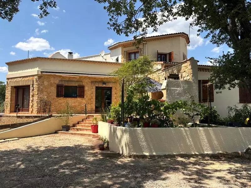 Maison, 175 m²
