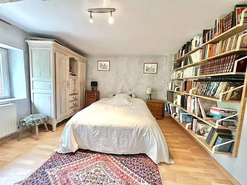 Maison, 225 m²