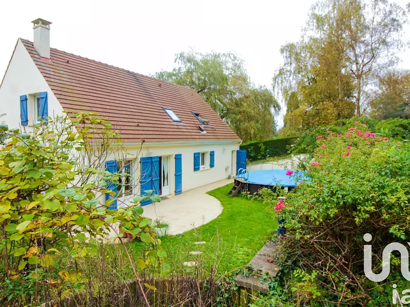 Maison, 166 m²