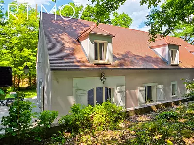Maison, 242 m²