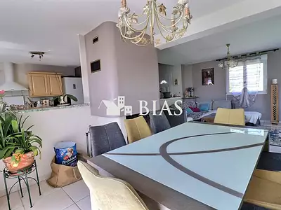 Maison, 114 m²