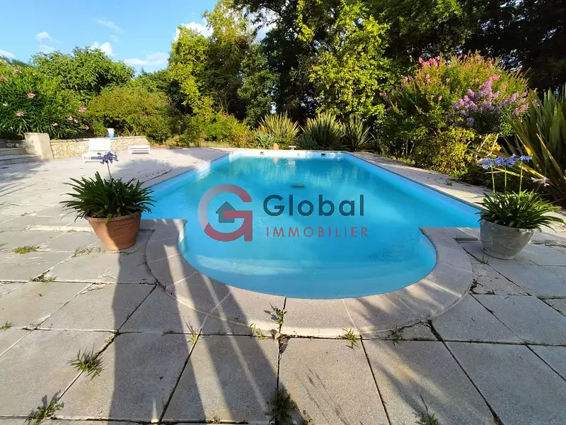 Divers, 370 m²