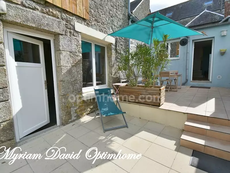 Immeuble, 182 m²